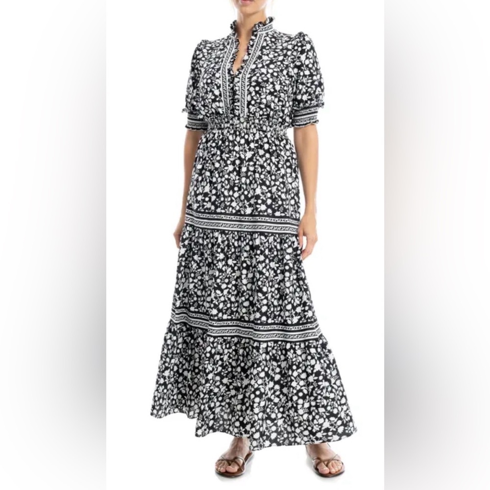 Maggy London Floral Blue and White Short Sleeve Maxi Dress Feminine Spring